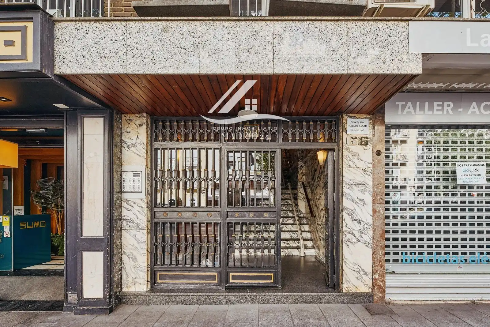 Flat with lift for sale in Calle de Juan Bravo