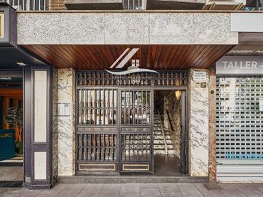 Piso con ascensor en venta en Calle de Juan Bravo