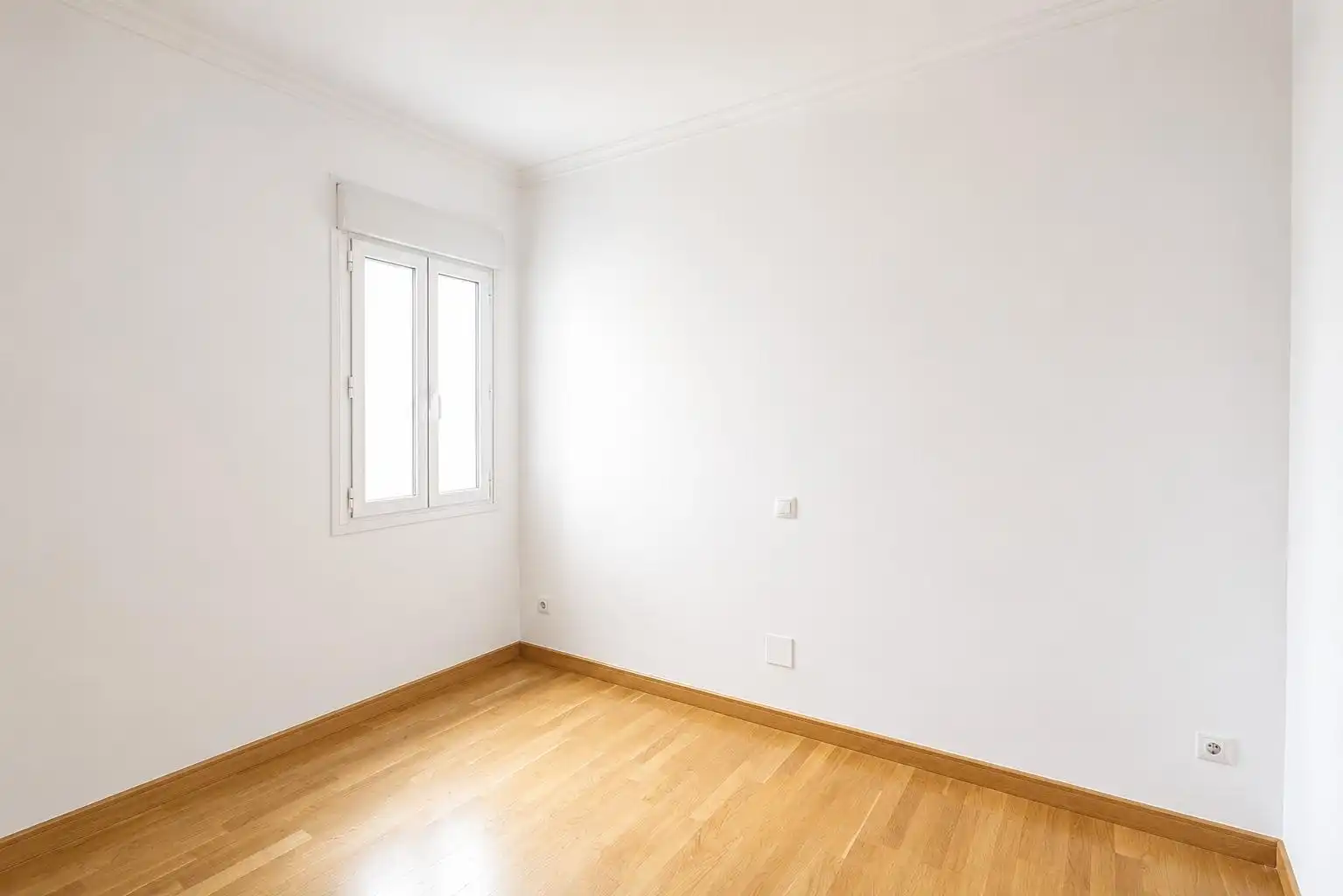 Bedroom of Flat for rent in Madrid  with Air Conditioner, Heating and Parquet flooring