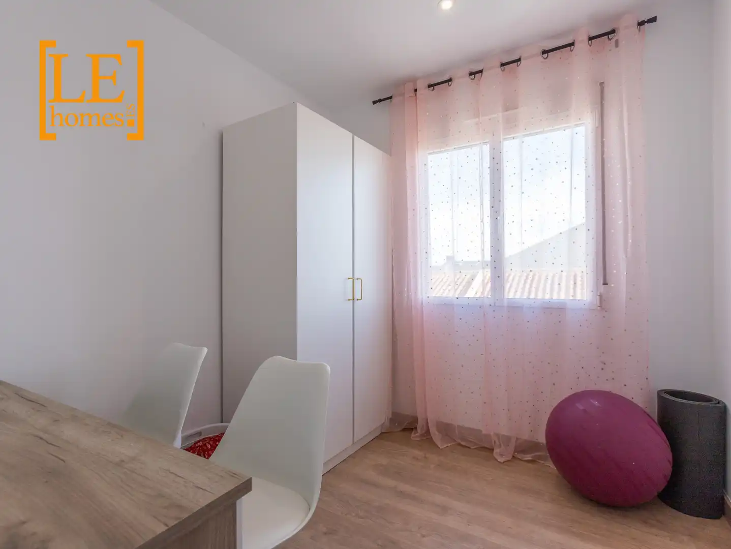 Habitación de Casa o chalet en venta en Torrevieja con Aire acondicionado, Calefacción y Jardín privado