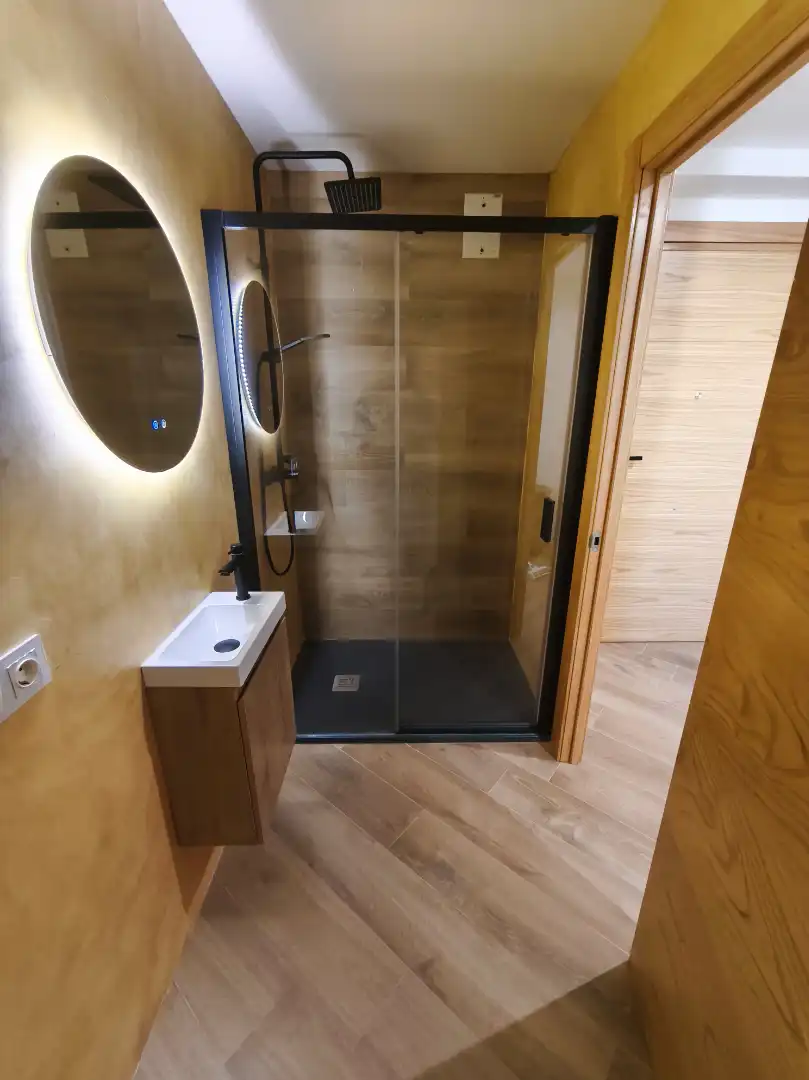 Baño de Piso en venta en Fraga con Aire acondicionado, Terraza y Amueblado