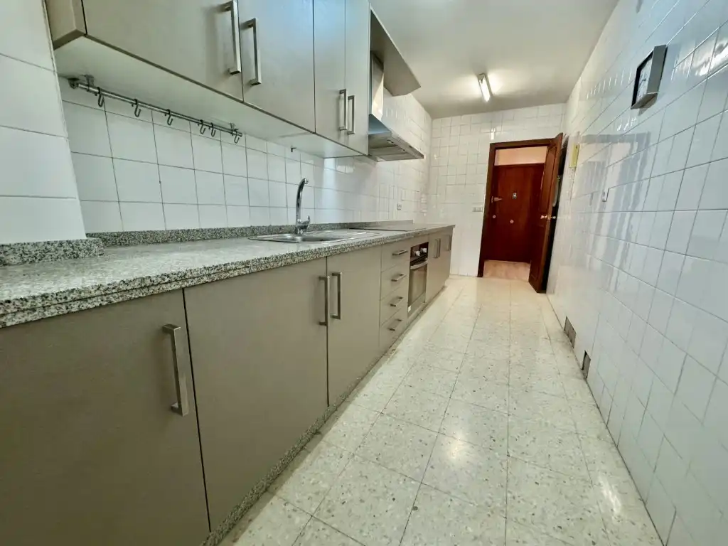 Cocina de Piso en venta en Córdoba con Terraza