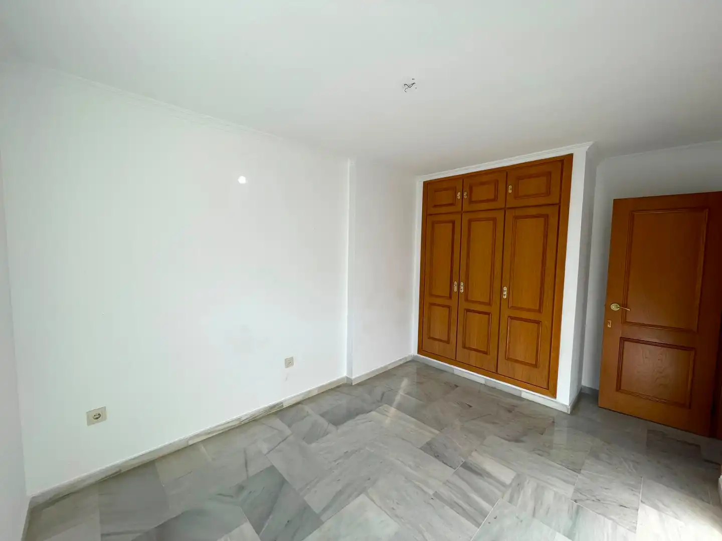 Piso de alquiler en Málaga con Terraza, Trastero y Horno