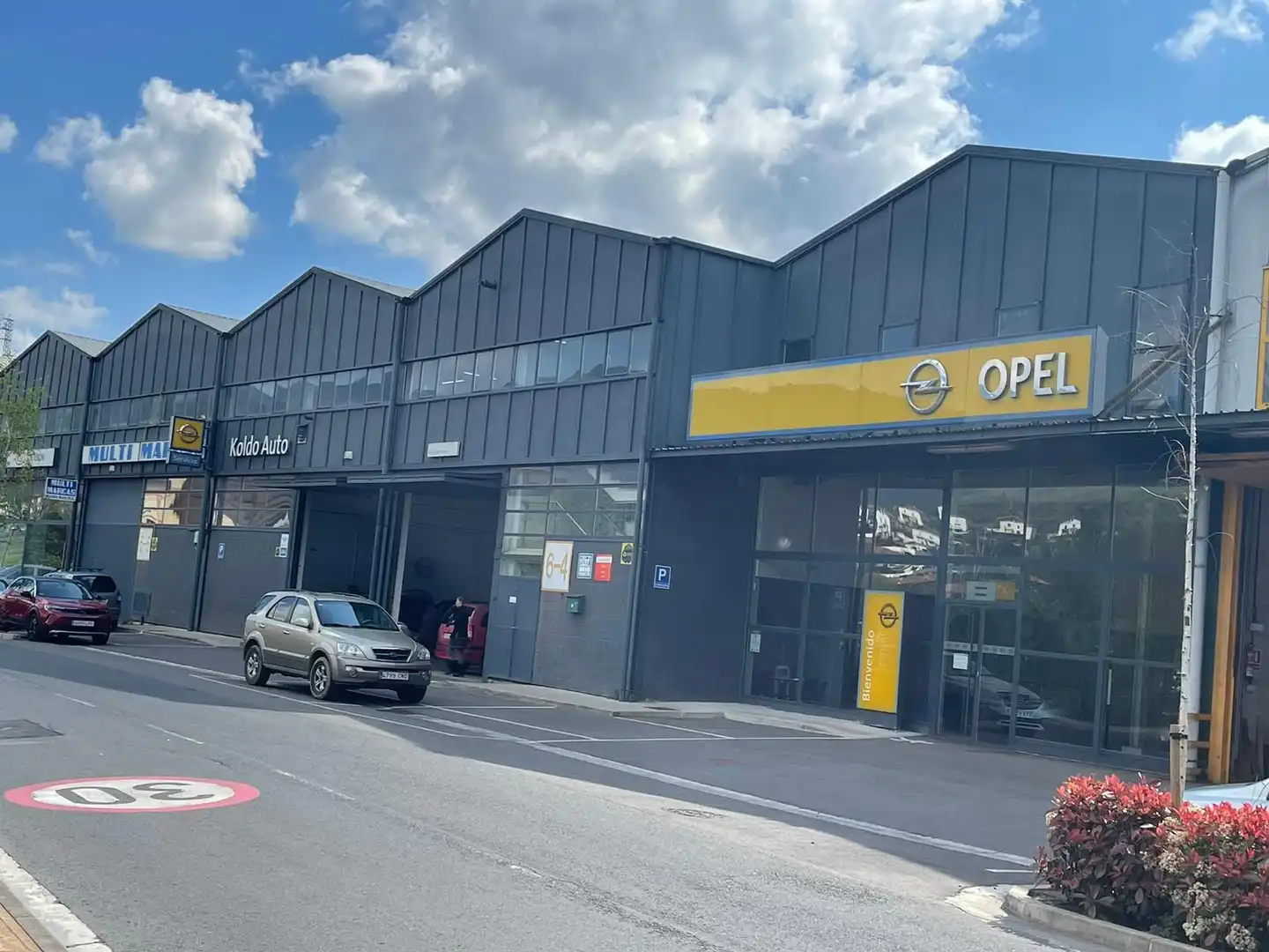 Industrial building for sale in Laudio / Llodio