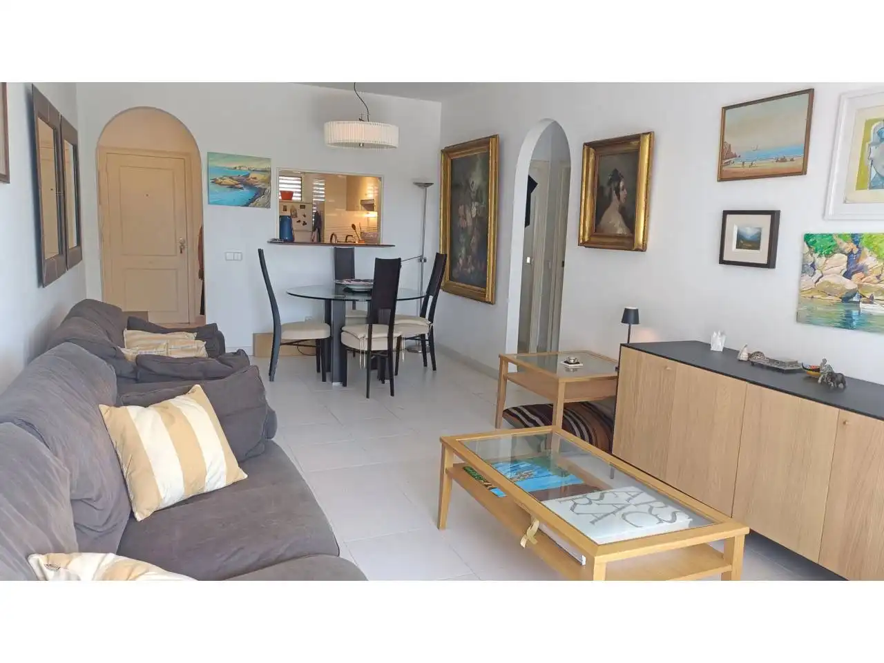 Living room of Flat for sale in L'Escala  with Private garden, Terrace and Furnished