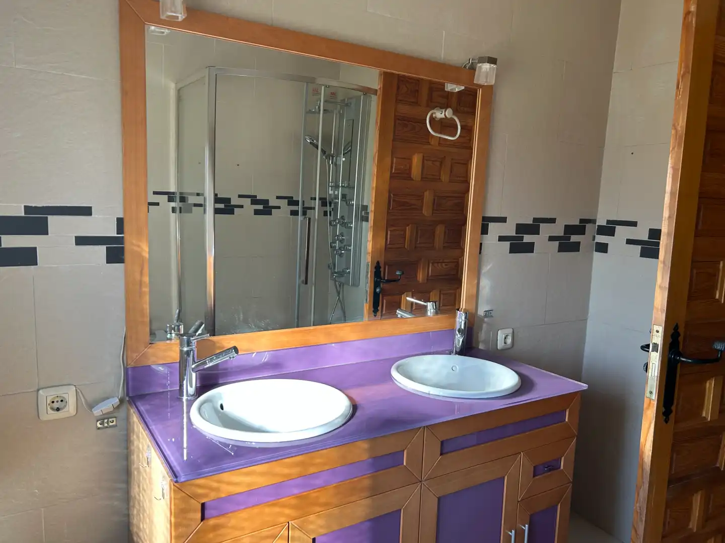 Baño de Finca rústica en venta en Navas del Rey con Calefacción, Jardín privado y Terraza