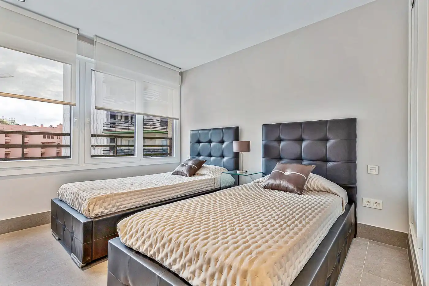 Flat for rent in Avenida DEL MAR, 7, Playa Bajadilla - Puertos