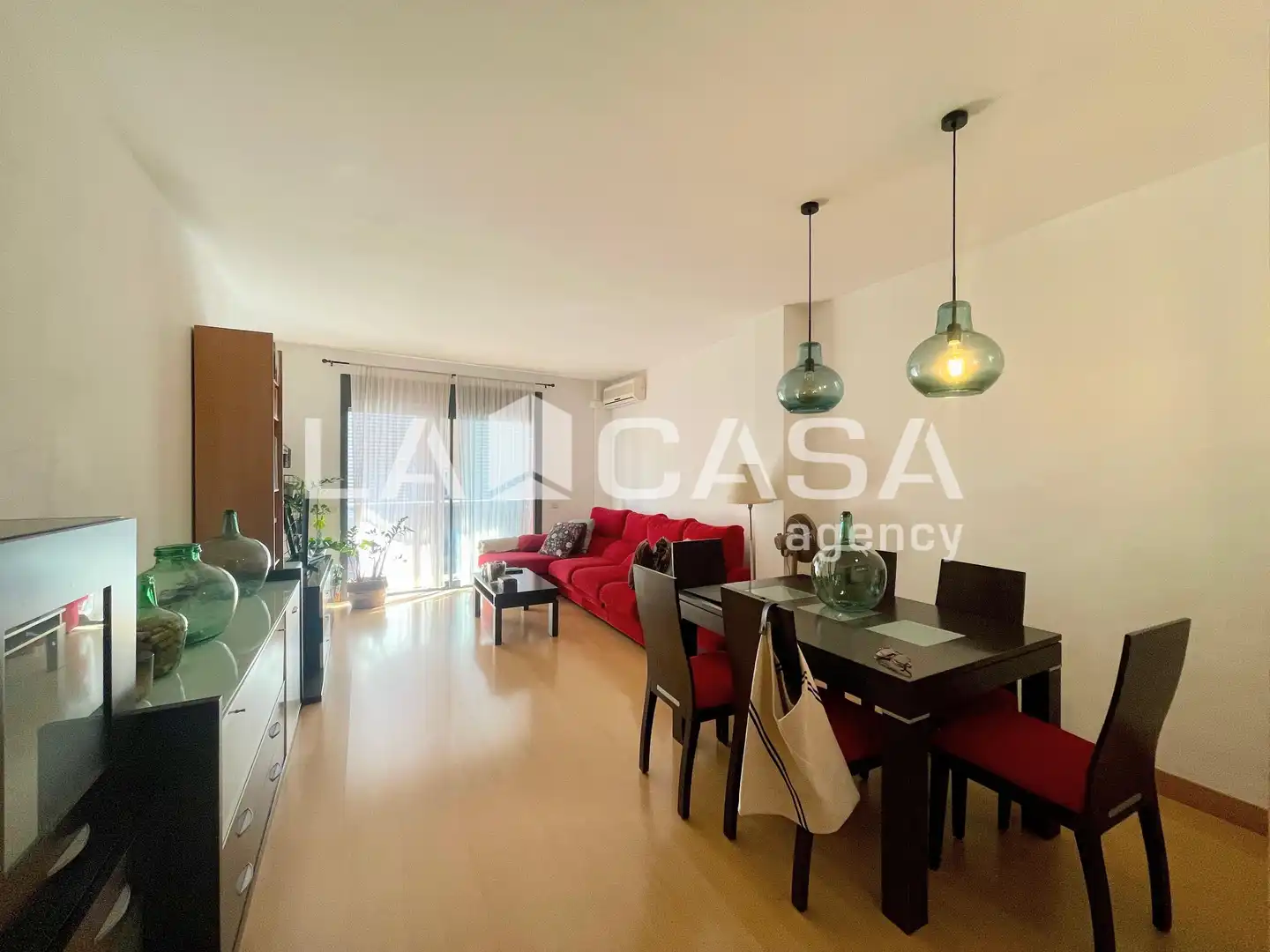 Vista exterior de Dúplex en venta en Badalona con Calefacción, Piscina y Balcón