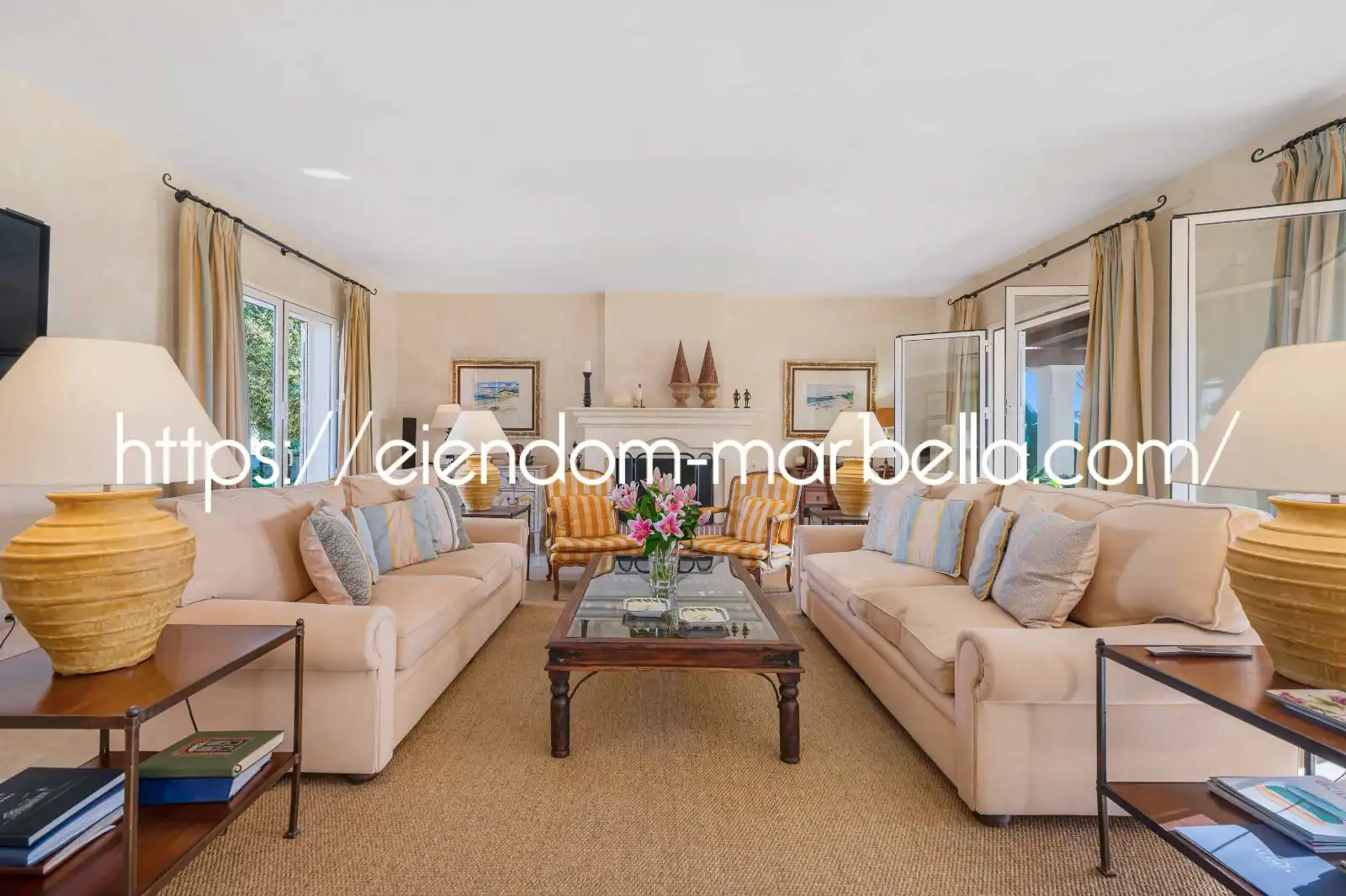 Wohnzimmer von Haus oder Chalet zum Verkauf in Marbella mit Klimaanlage, Heizung und Privatgarten