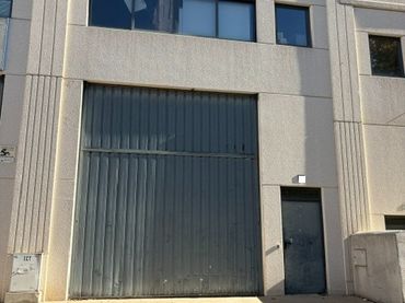 Nau industrial en venda a Calle de Juan de la Cierva