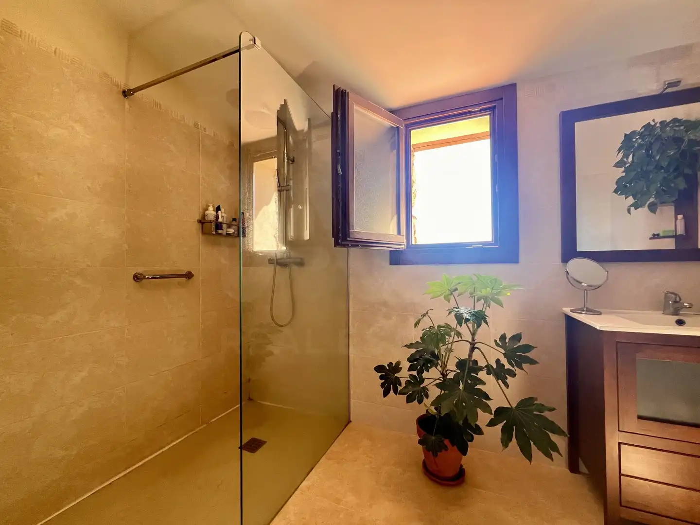 Baño de Casa o chalet en venta en Perales del Puerto con Calefacción y Terraza