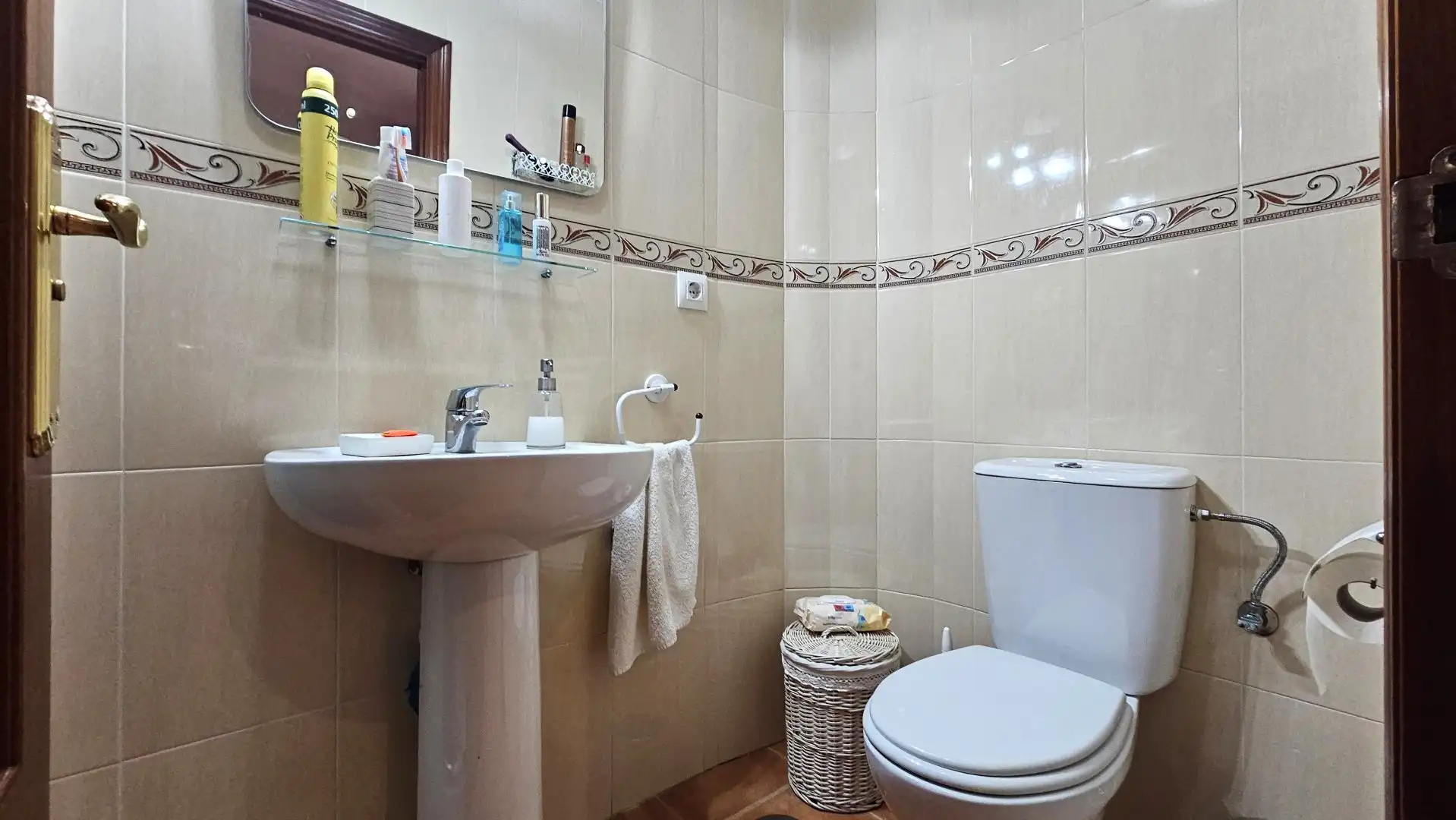Bathroom of Flat for sale in Sanlúcar de Barrameda