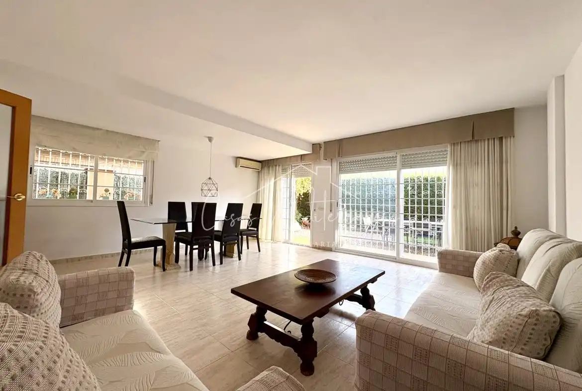 Casa aparellada amb terrassa en venda a Carrer Artur Martorell, imagen 9