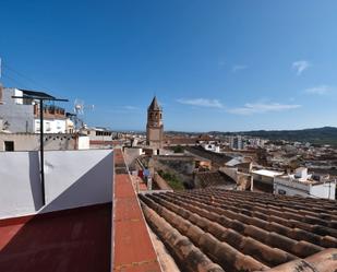 Vista exterior de Casa adosada en venda en Vélez-Málaga amb Terrassa