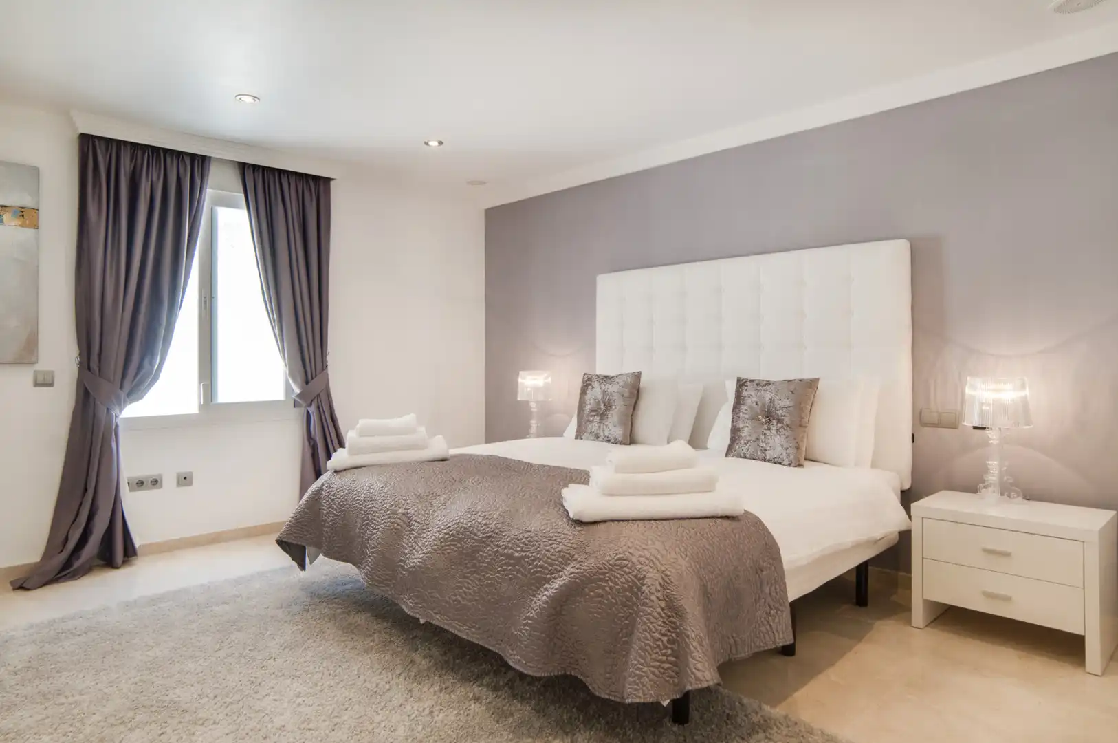 Houses for sale in Elviria