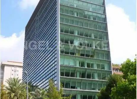 Außenansicht von Büro zur Miete in Barcelona mit Klimaanlage