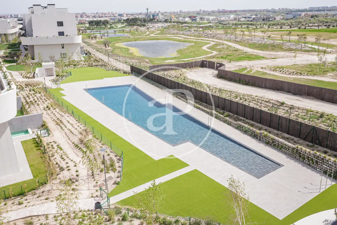 Swimming pool of Flat for rent in Pozuelo de Alarcón  with Air Conditioner, Heating and Private garden