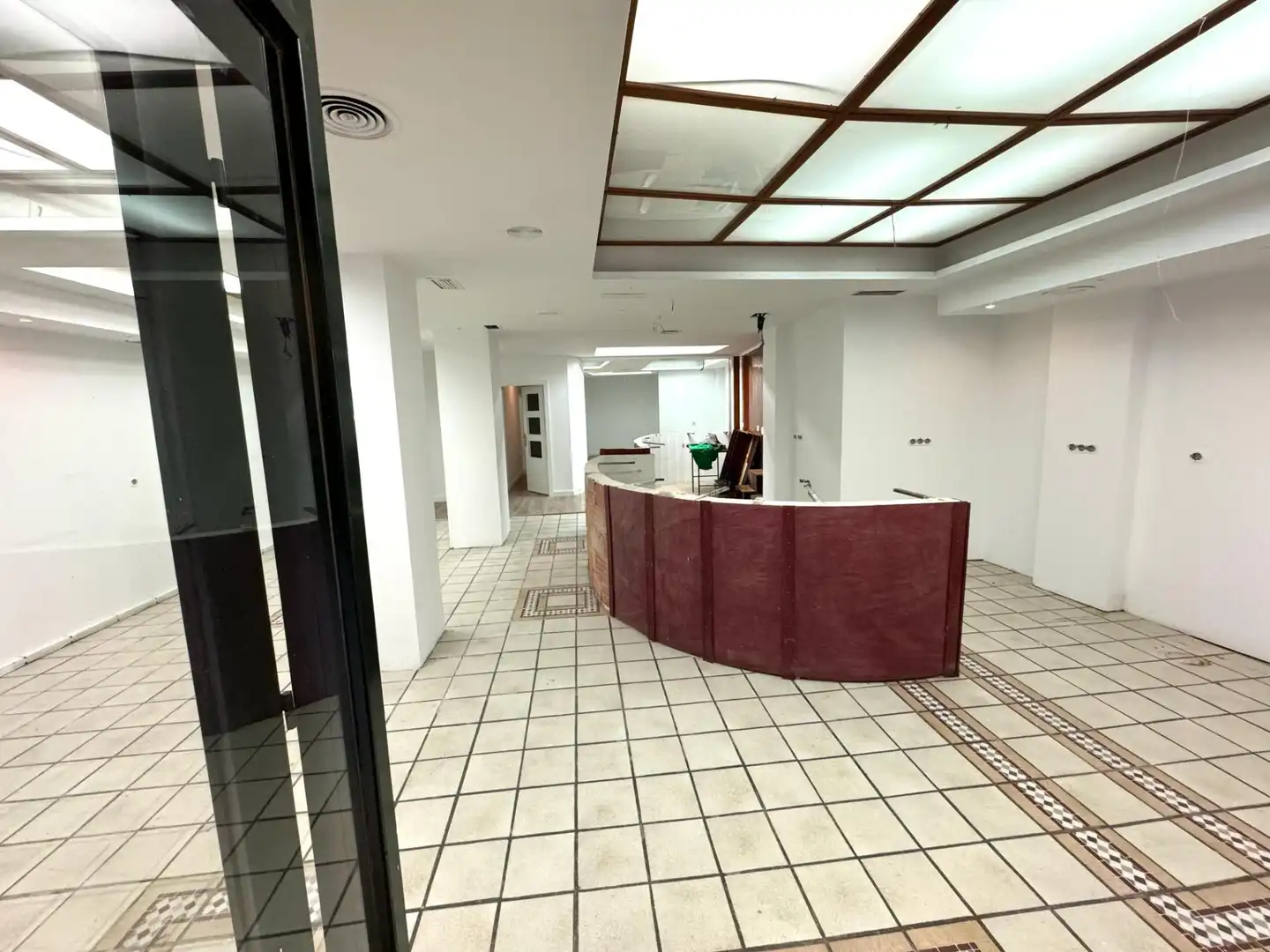 Local comercial en venda a Centro, imagen 2