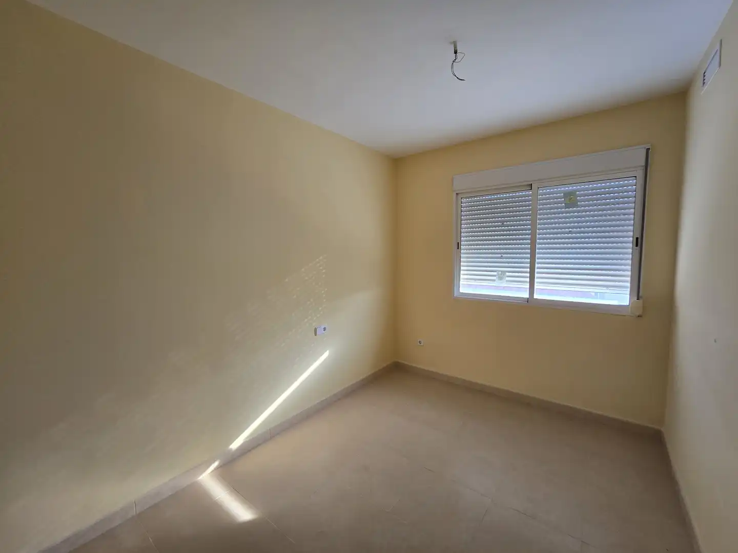 Bedroom of Flat for sale in Llombai