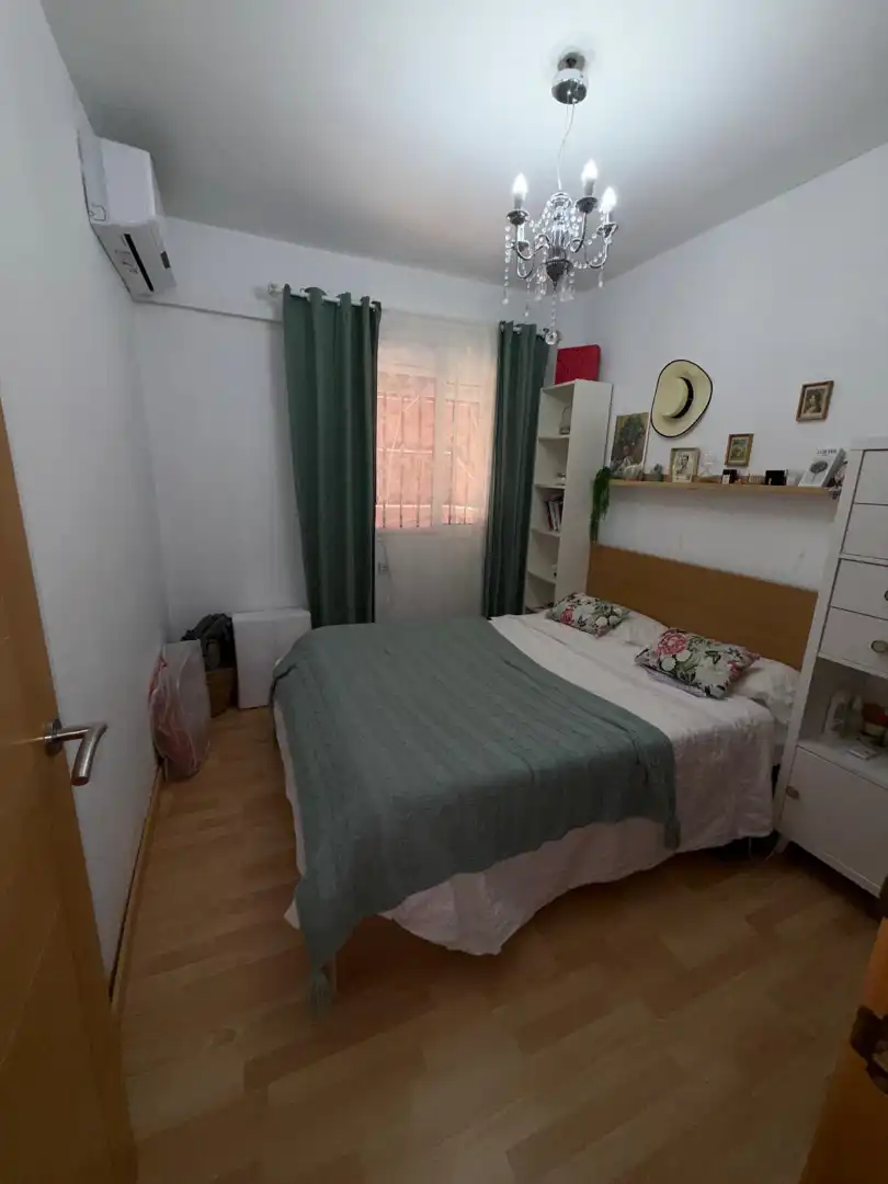 Habitación de Casa adosada en venta en Santiponce