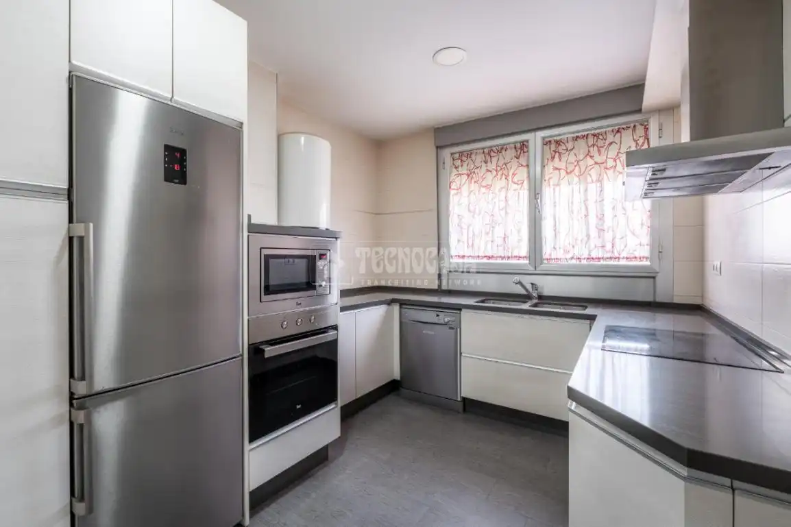 Casa adosada en venta en Los Villares