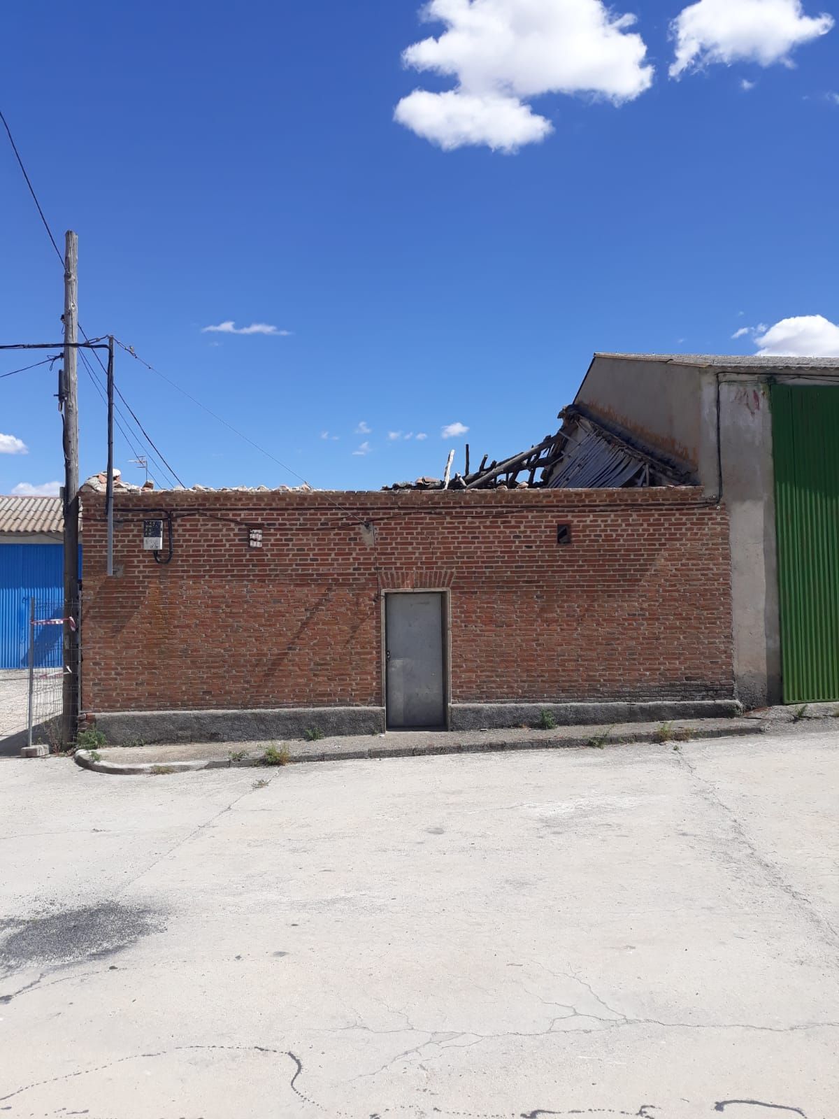 Exterior view of Single-family semi-detached for sale in Crespos