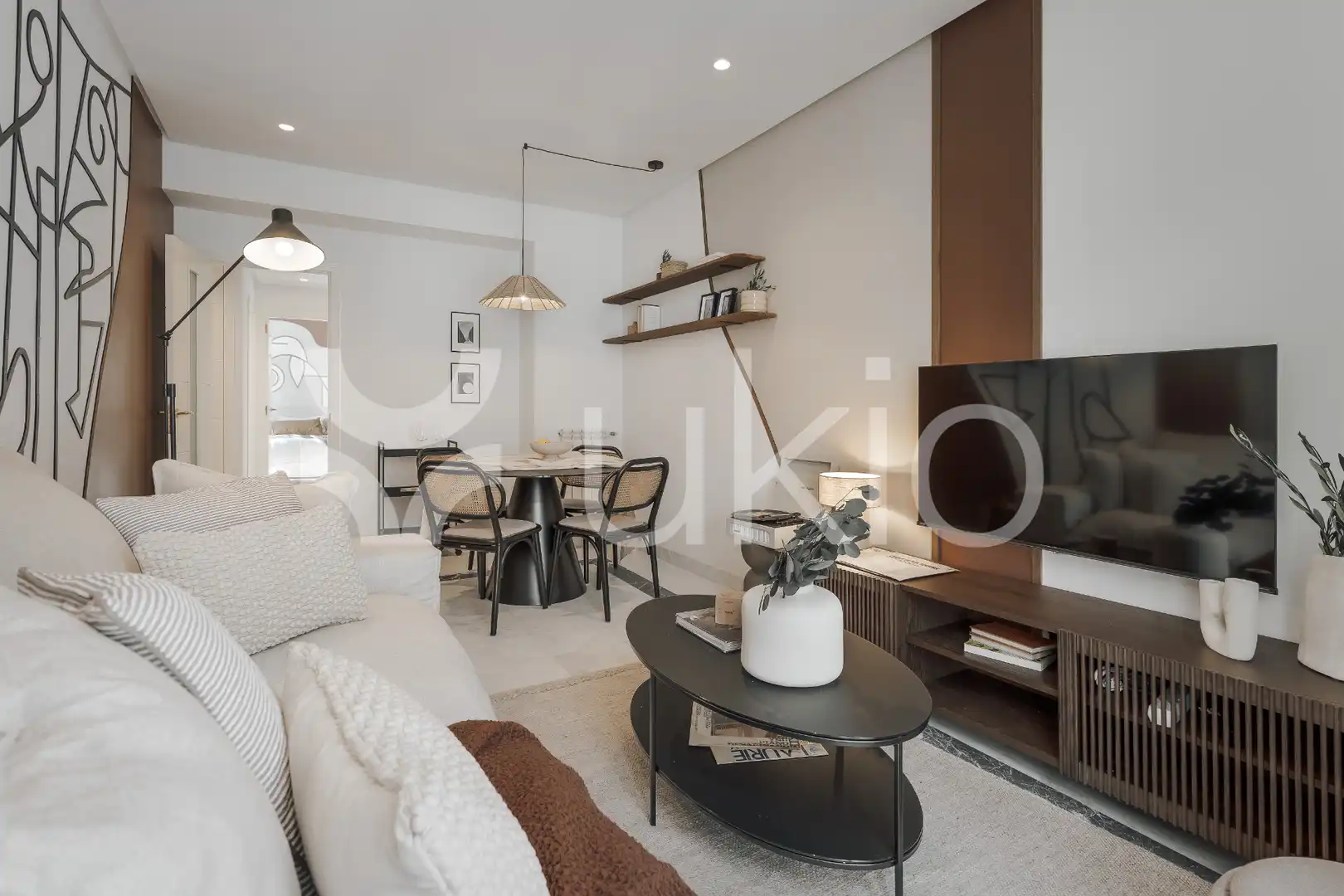 Sala de estar de Apartamento de alquiler en Madrid con Aire acondicionado, Calefacción y Amueblado