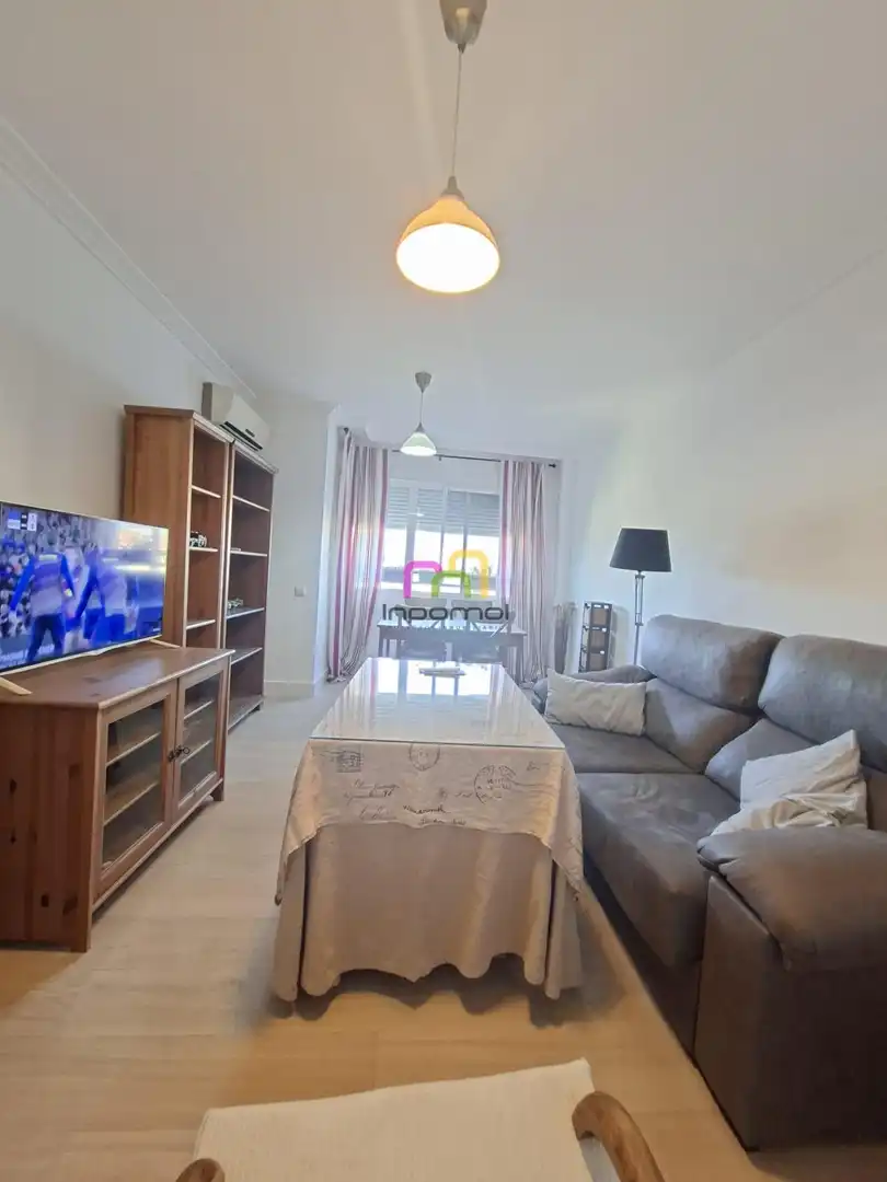 Habitación de Piso de alquiler en Badajoz con Aire acondicionado, Calefacción y Amueblado