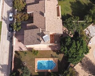 Vista exterior de Casa o xalet en venda en Vinaròs amb Aire condicionat, Terrassa i Piscina