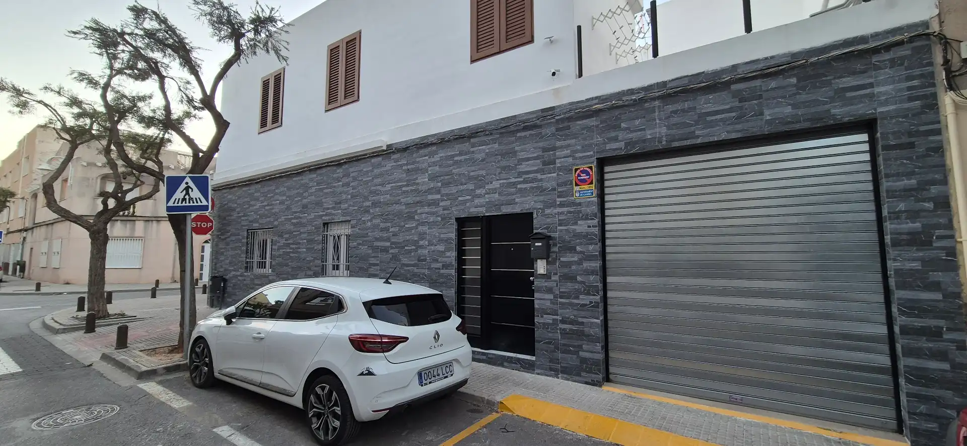 Exterior view of Buildings for sale in Gandia