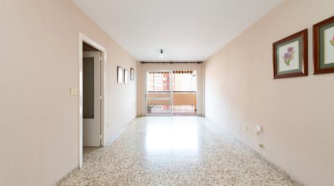 Photo 5 of Flat for sale in Avenida de Los Guindos, 29, Los Guindos - Parque Mediterráneo - Santa Paula, Málaga Capital