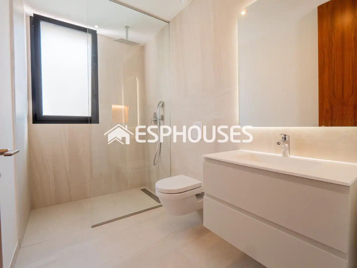 Bathroom of Houses for sale in Finestrat  with Air Conditioner, Terrace and Swimming Pool
