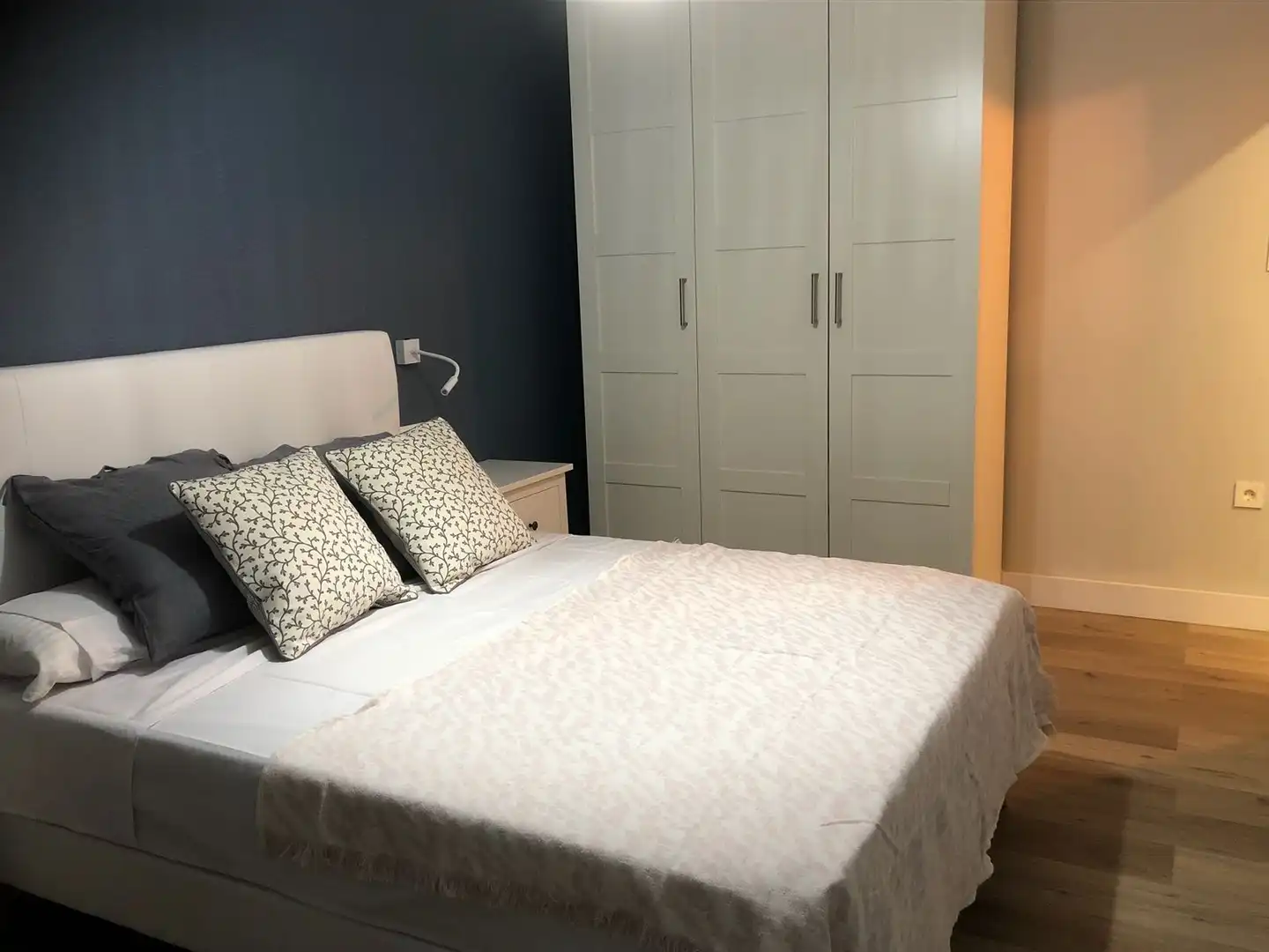 Habitación de Piso de alquiler en Granada con Aire acondicionado, Calefacción y Amueblado