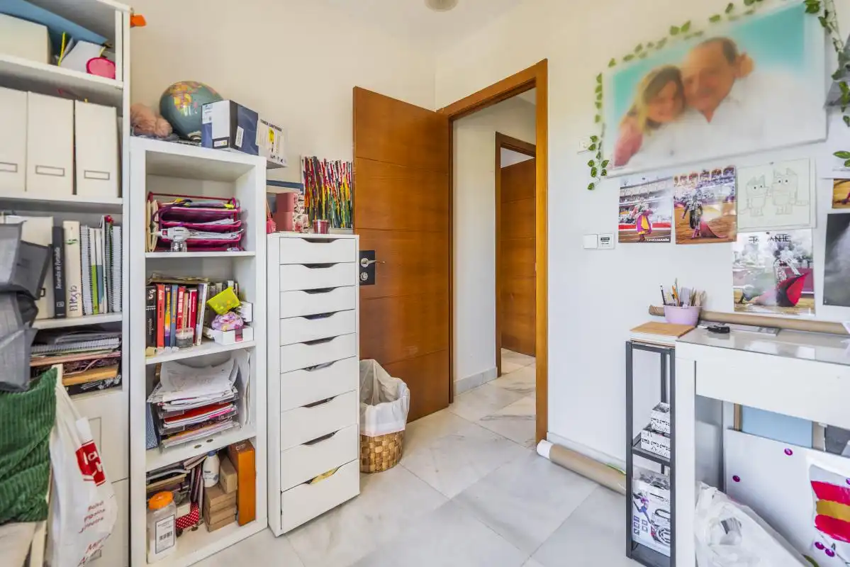 Casa adosada en venta en C. Gutiérrez Canales, Canillejas