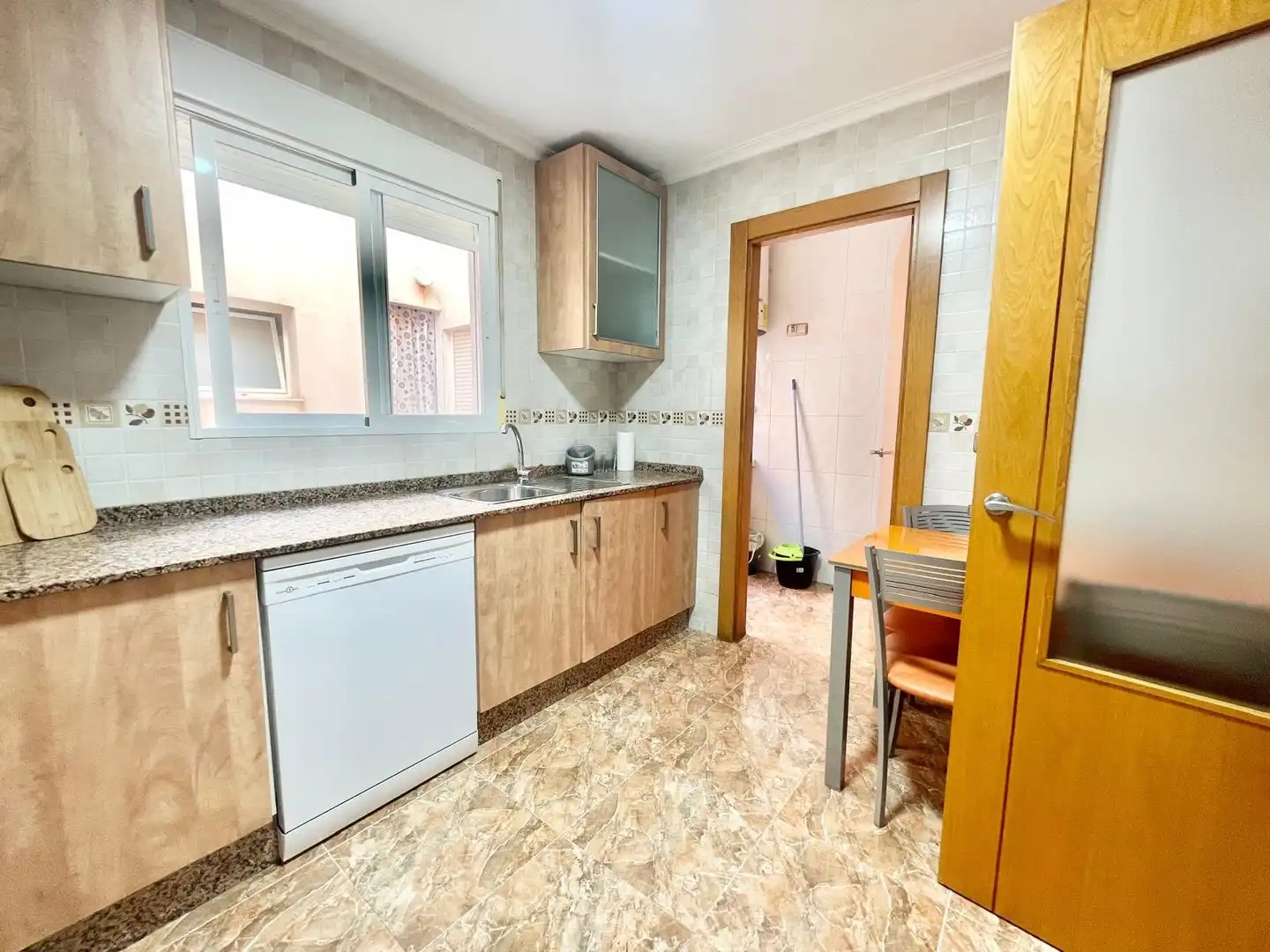 Cuina de Apartament de lloguer en Albatera amb Traster, Moblat i Rentadora