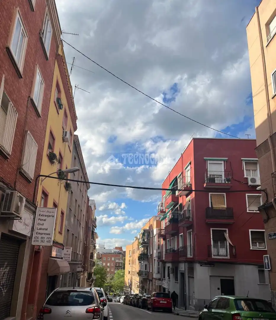 Außenansicht von Wohnung zum Verkauf in Madrid