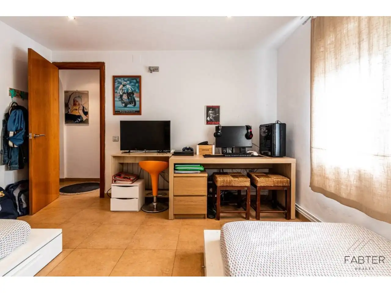 Schlafzimmer von Dachboden zum Verkauf in Terrassa mit Klimaanlage, Heizung und Terrasse