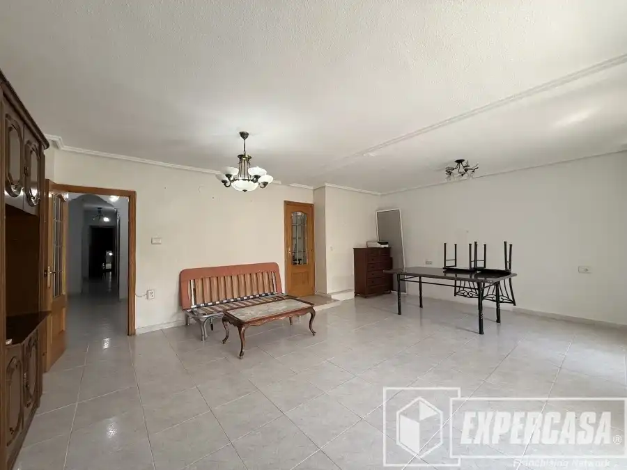 Sala d'estar de Pis en venda en Riba-roja de Túria amb Aire condicionat i Terrassa