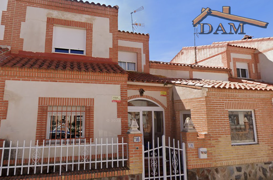 Exterior view of Single-family semi-detached for sale in Layos