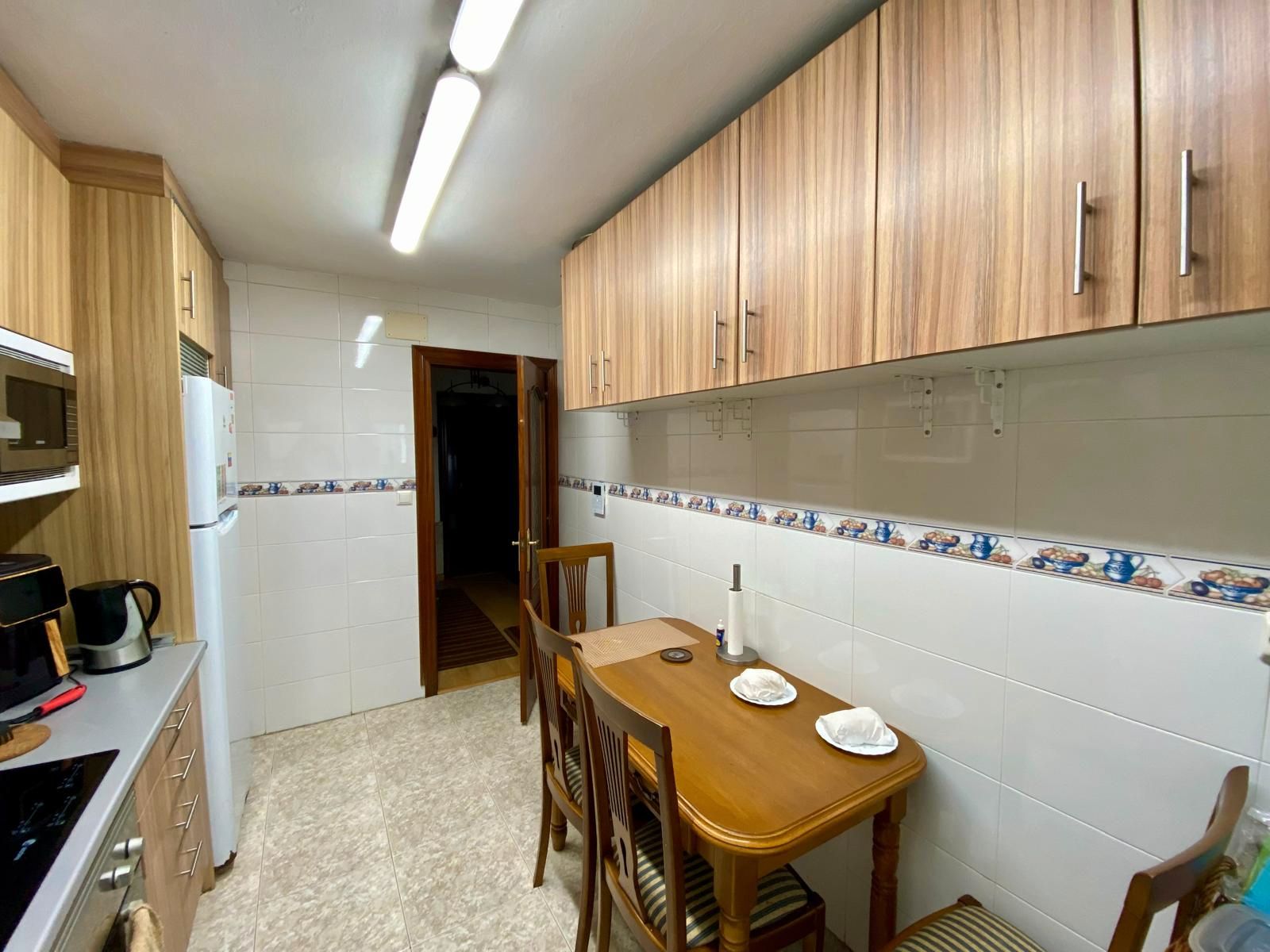 Kitchen of Flat for sale in Gijón   with Parquet flooring, Oven and Washing machine