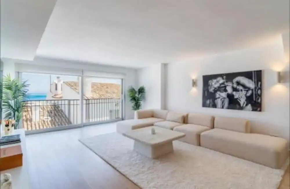 Sala de estar de Apartamento de alquiler en Marbella con Aire acondicionado, Amueblado y Balcón