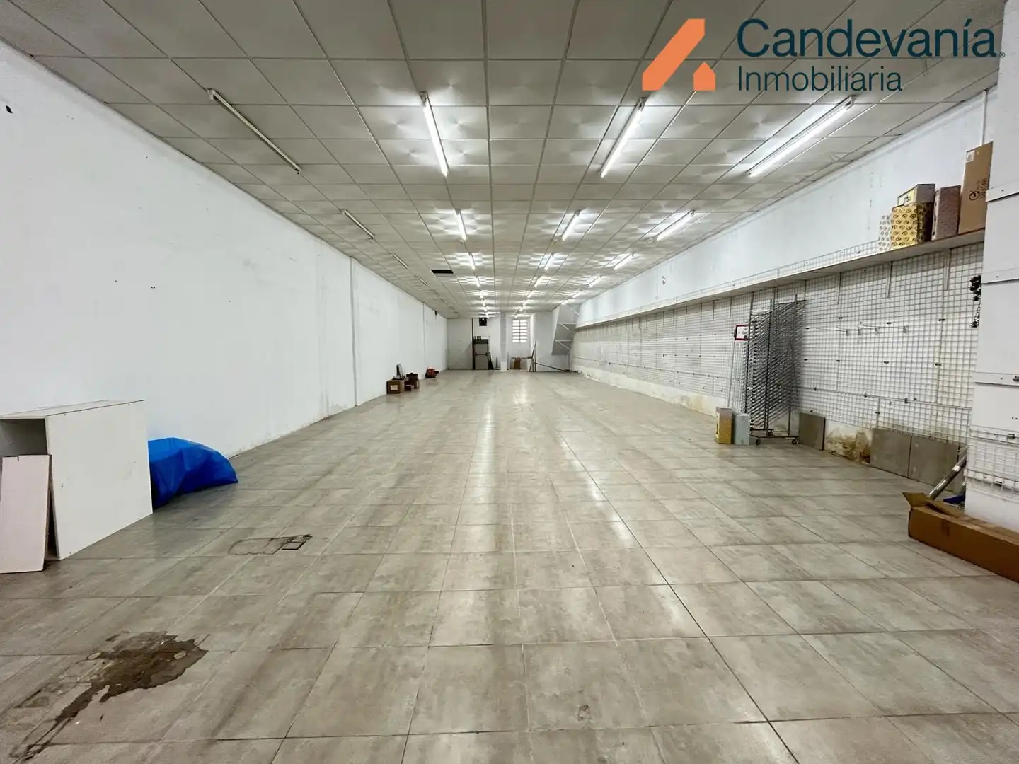 Local comercial de lloguer a Avenida Zaragoza, imagen 4
