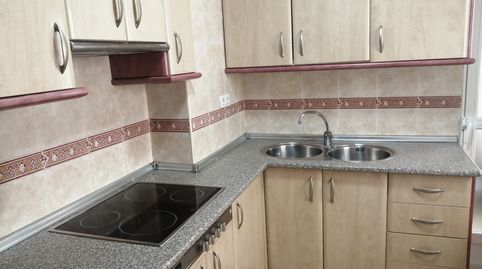 Photo 2 of Flat for rent in Calle Sos del Rey Católico, Cervantes, Granada Capital