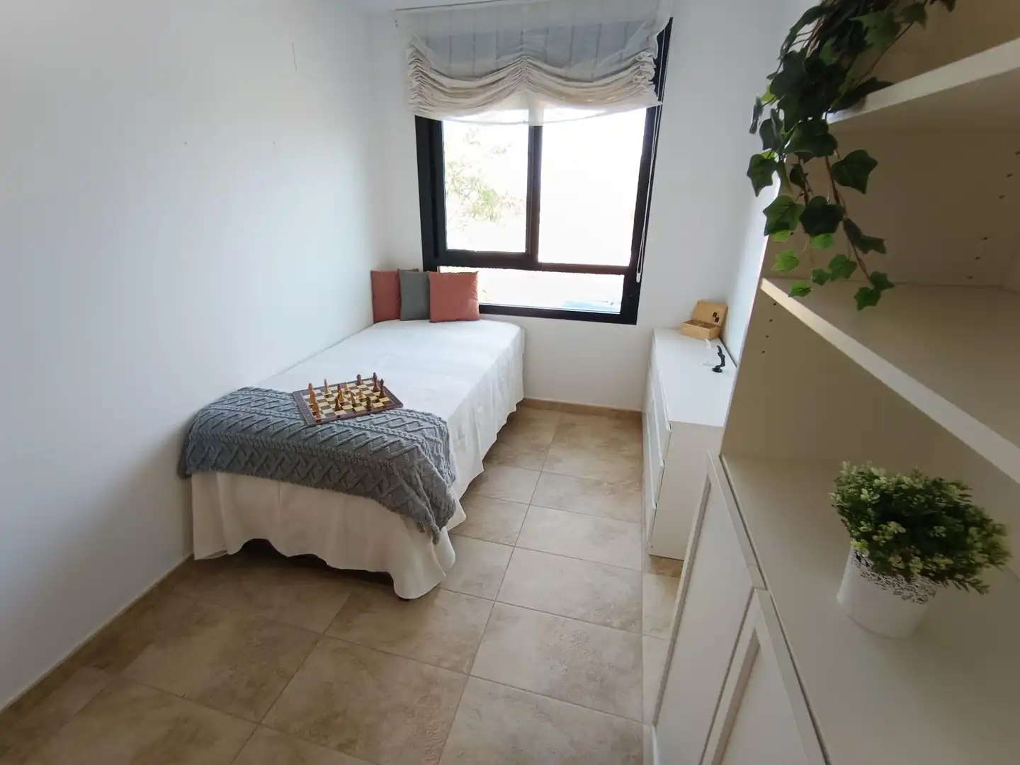 Habitación de Casa adosada en venta en Molina de Segura con Aire acondicionado, Calefacción y Jardín privado