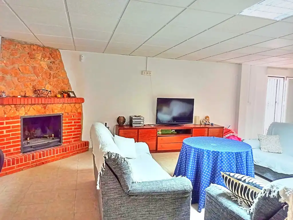 Sala de estar de Finca rústica en venta en Freila con Terraza