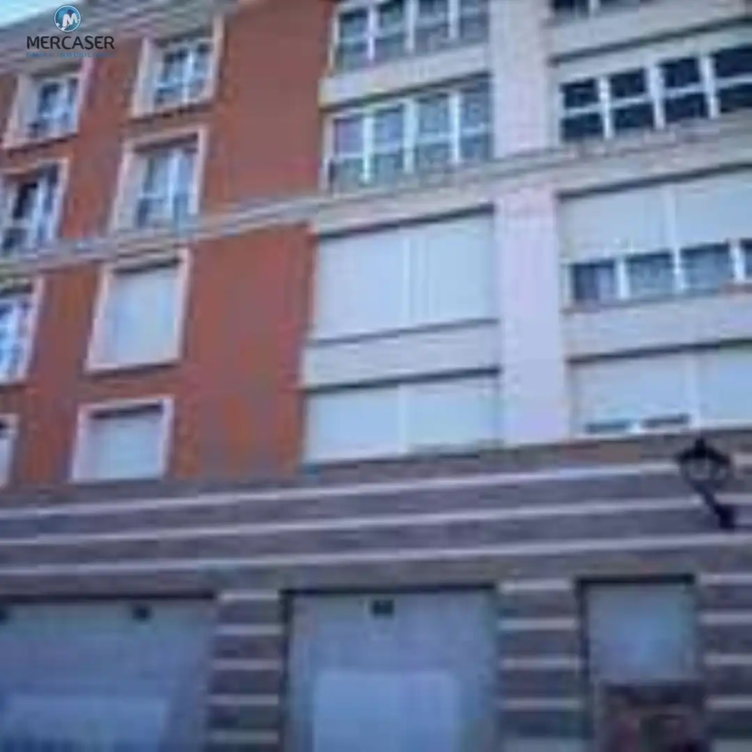Vista exterior de Local de alquiler en Alcalá de Henares