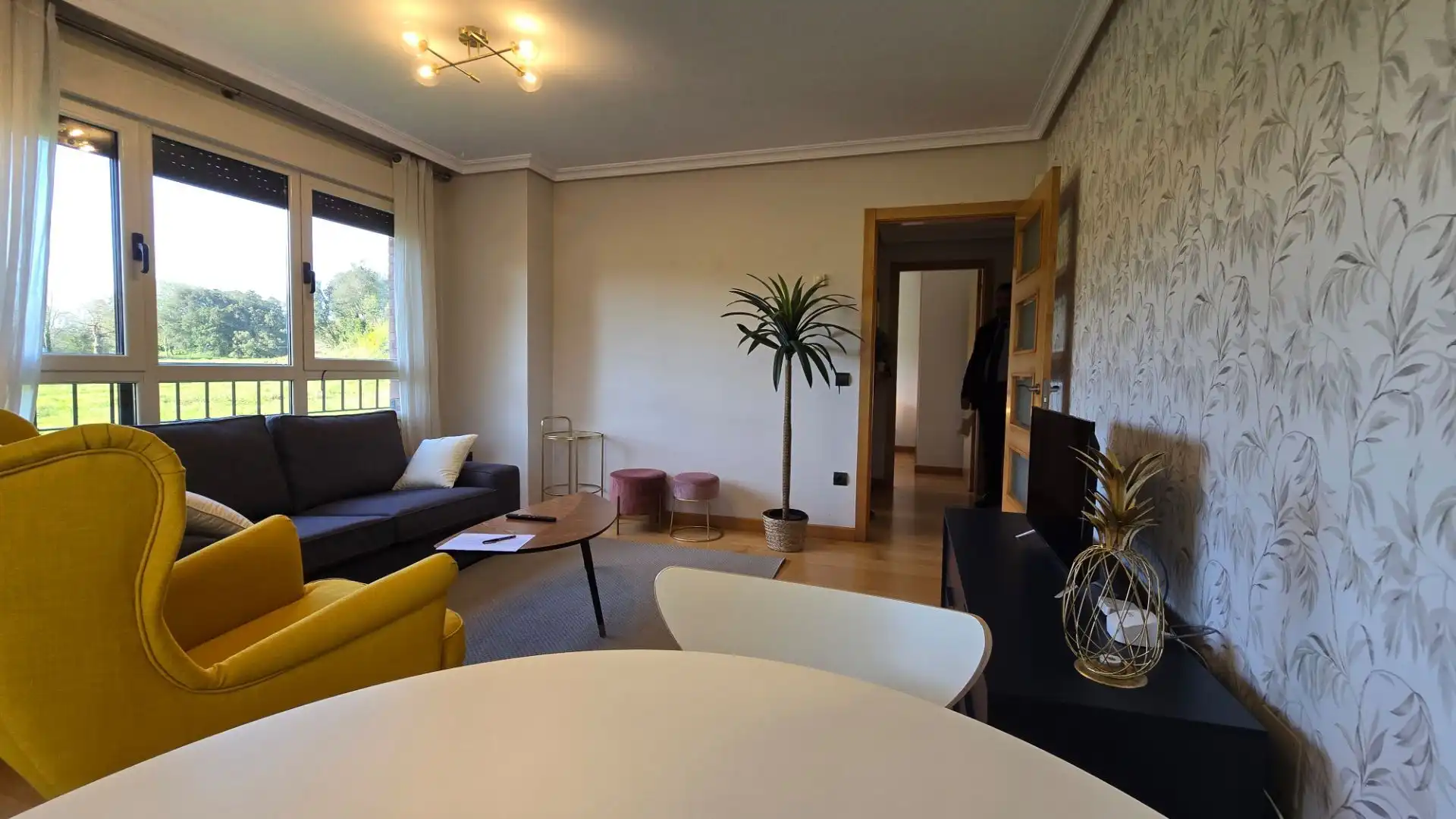 Living room of Flat for sale in Llanes  with Heating, Terrace and Furnished