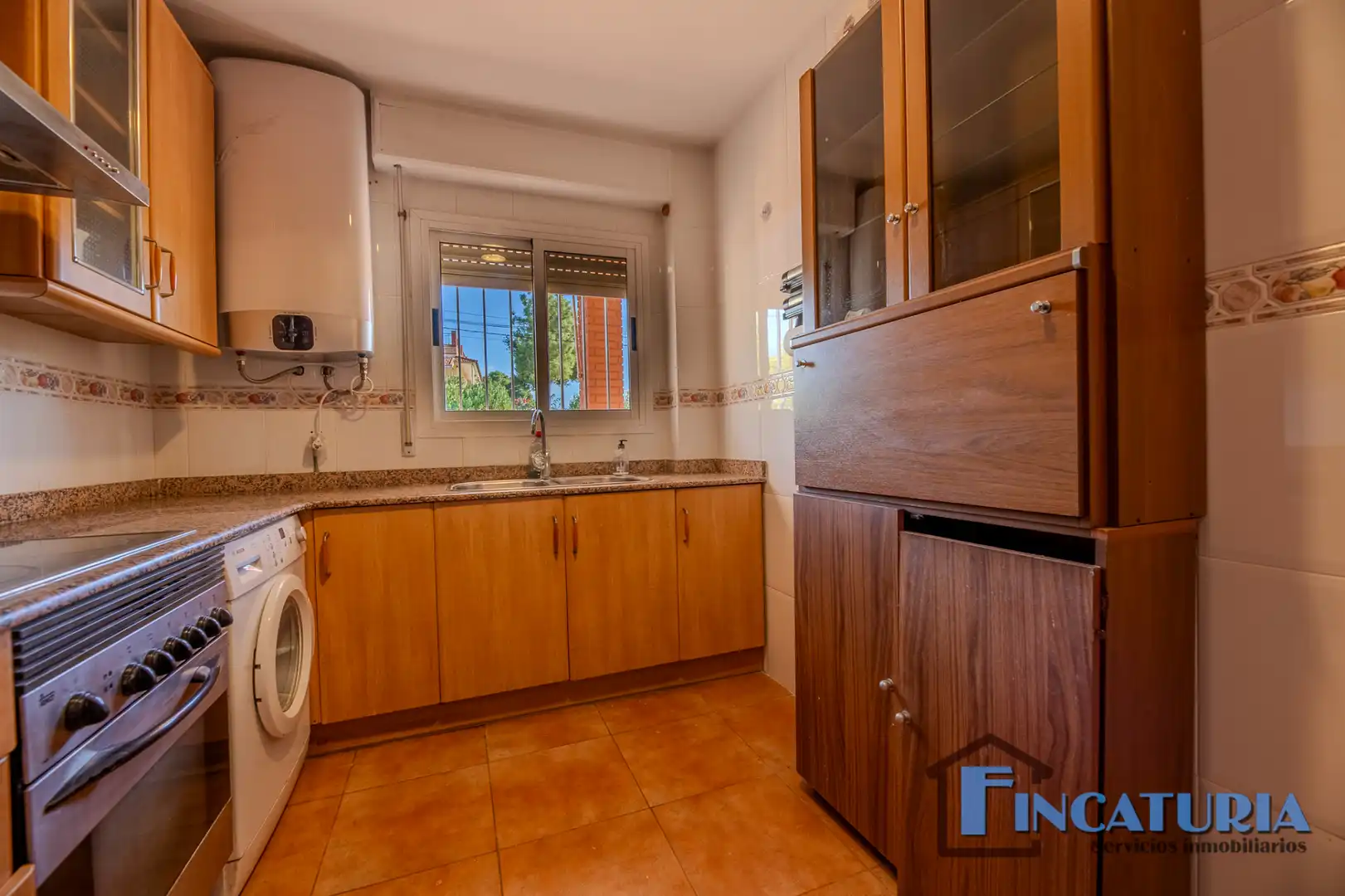 Cocina de Casa o chalet en venta en Riba-roja de Túria con Aire acondicionado, Jardín privado y Terraza