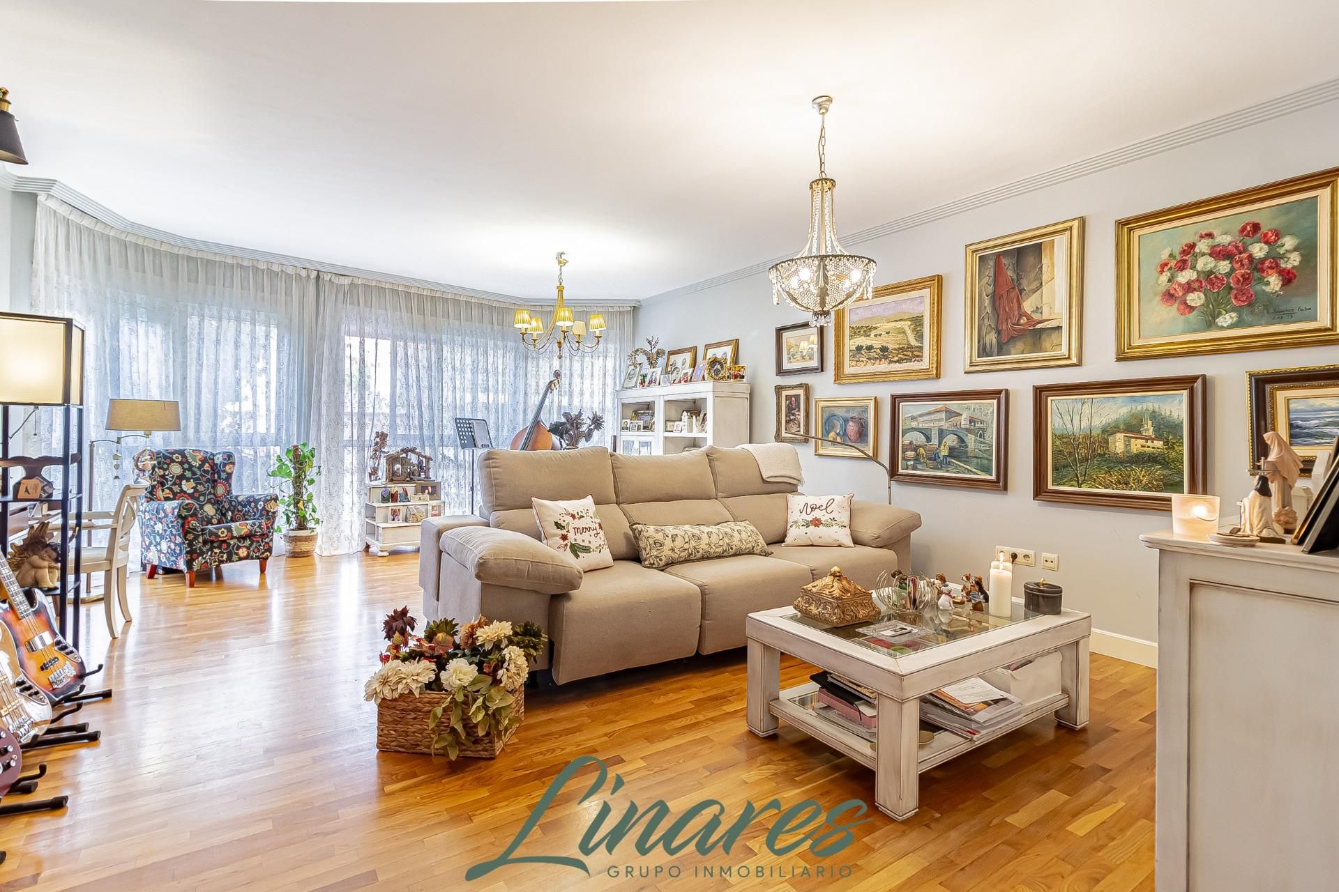 Sala d'estar de Apartament en venda en Cartagena amb Aire condicionat i Parquet