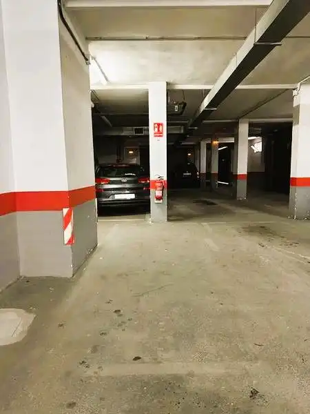 Parkplatz von Garage zum Verkauf in  Madrid Capital